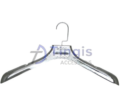 HANGER 4