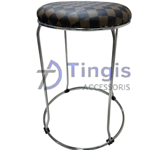 STOOL 17